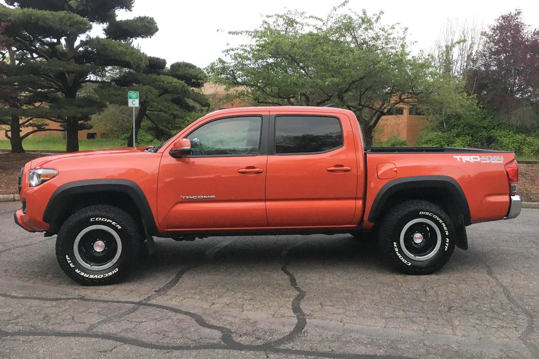 2017 Toyota Tacoma 3rd Gen - Image 3 of 26