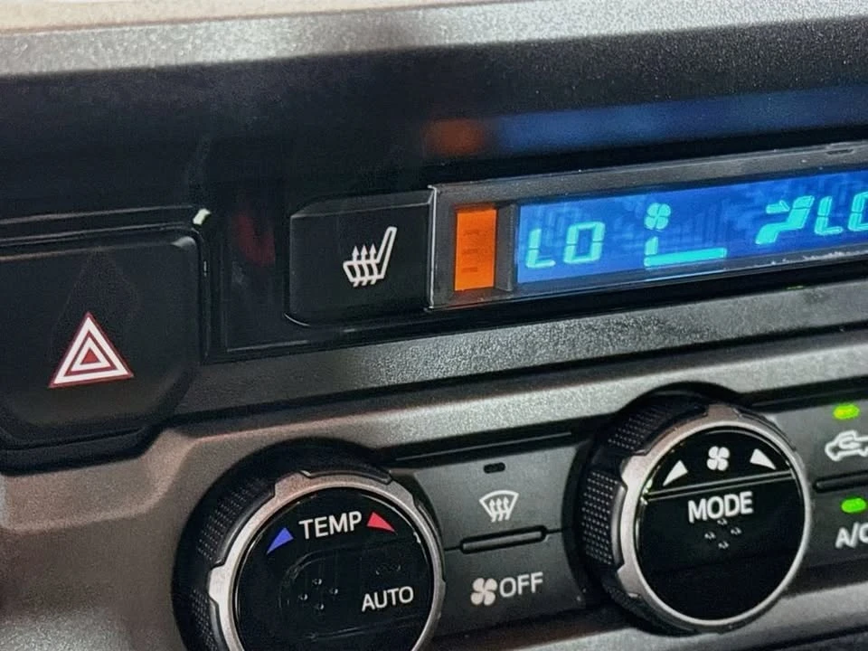2017 Toyota Tacoma 3rd Gen - Image 18 of 20
