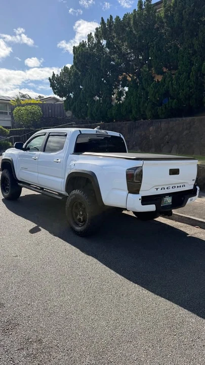 2017 Toyota Tacoma 3rd Gen - Image 5 of 12