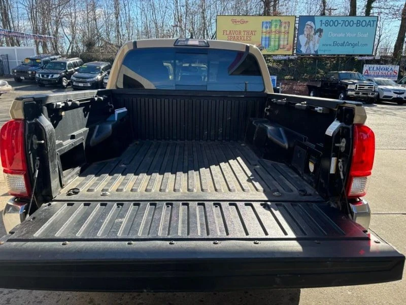 2017 Toyota Tacoma 3rd Gen - Image 7 of 12