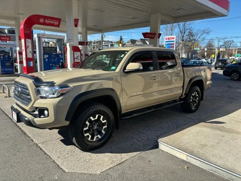 2017 Toyota Tacoma 3rd Gen - Image 3 of 12