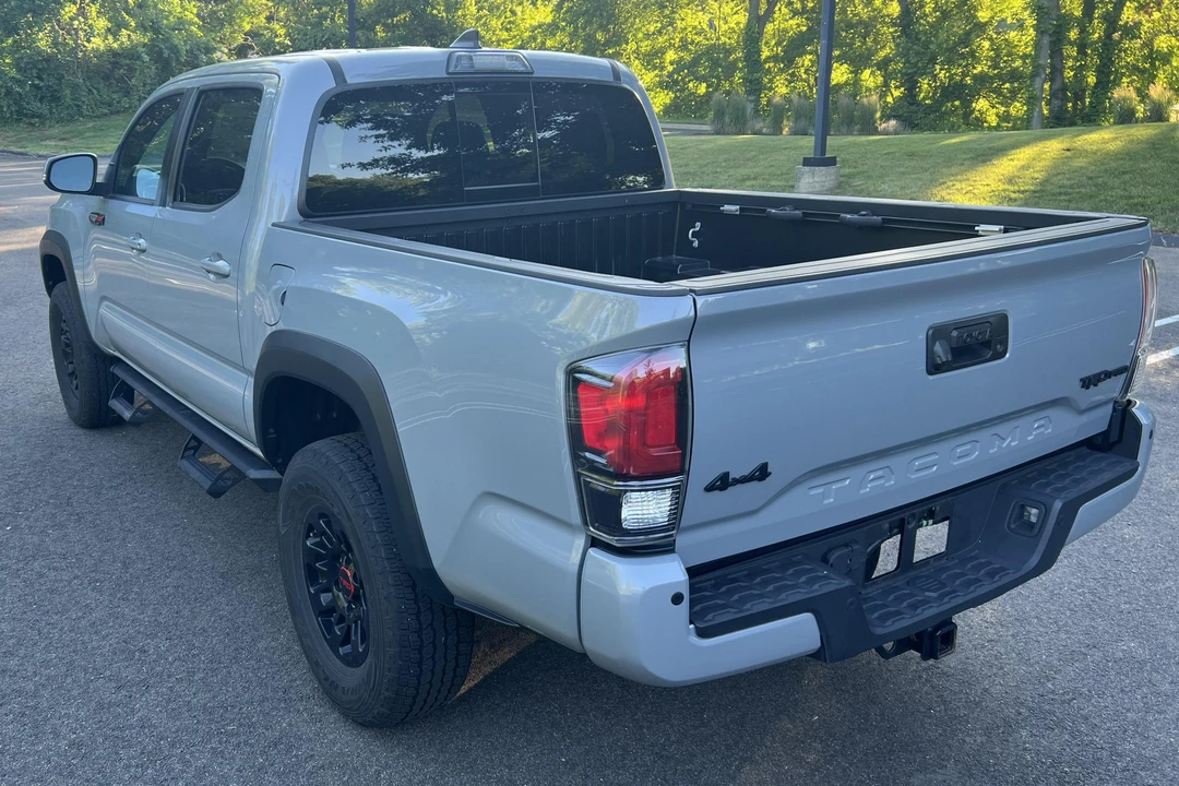 2017 Toyota Tacoma 3rd Gen - Image 4 of 19