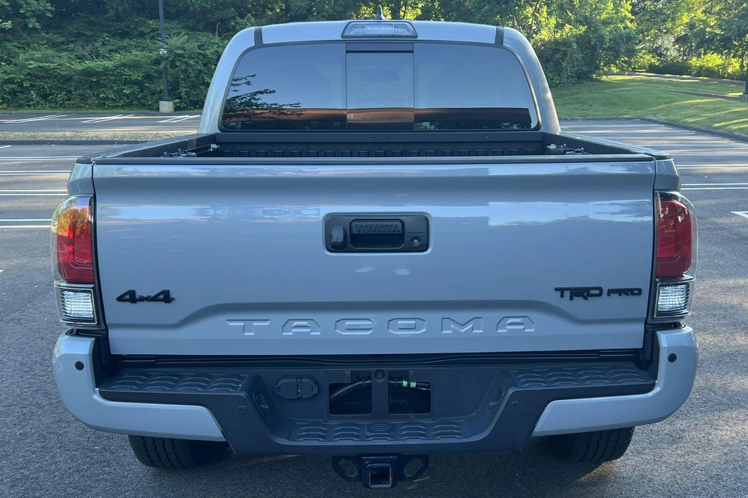 2017 Toyota Tacoma 3rd Gen - Image 5 of 19