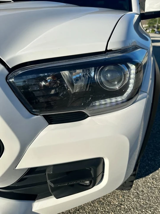 2017 Toyota Tacoma 3rd Gen - Image 4 of 8