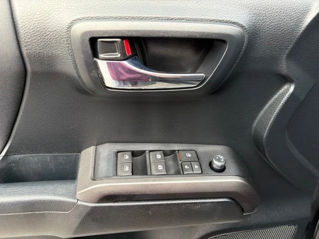 2017 Toyota Tacoma 3rd Gen - Image 14 of 17
