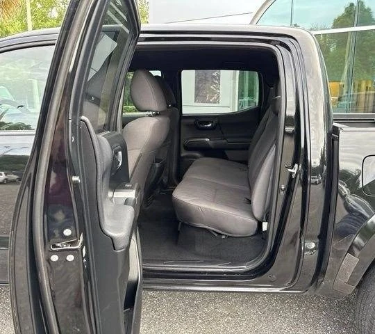 2017 Toyota Tacoma 3rd Gen - Image 8 of 17