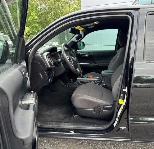 2017 Toyota Tacoma 3rd Gen - Image 7 of 17