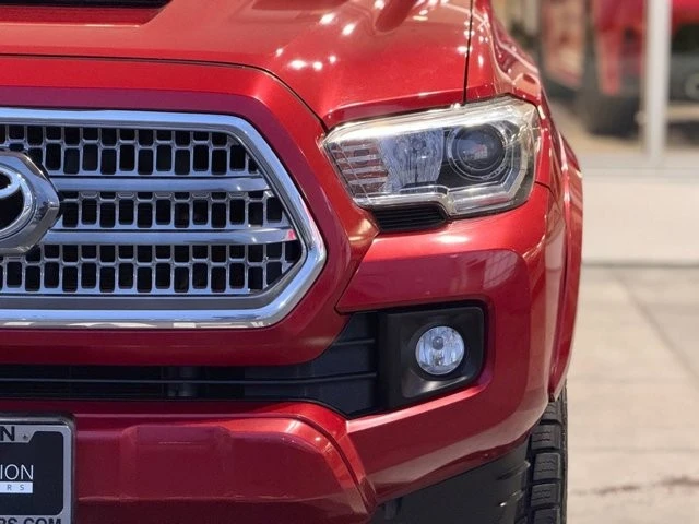 2017 Toyota Tacoma 3rd Gen - Image 5 of 12
