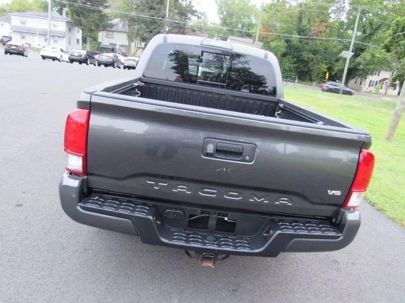 2017 Toyota Tacoma 3rd Gen - Image 7 of 12