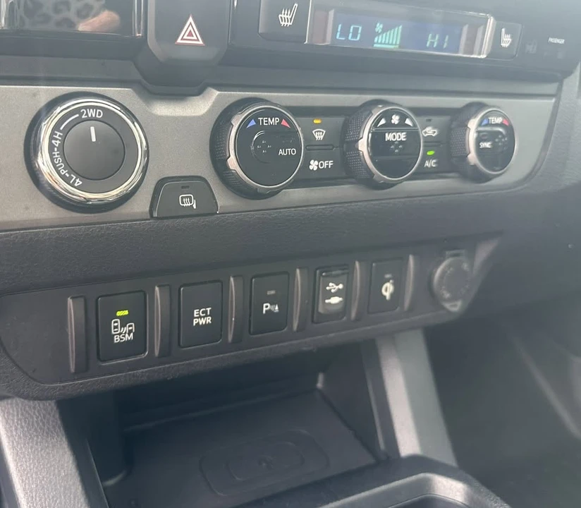2017 Toyota Tacoma 3rd Gen - Image 12 of 20