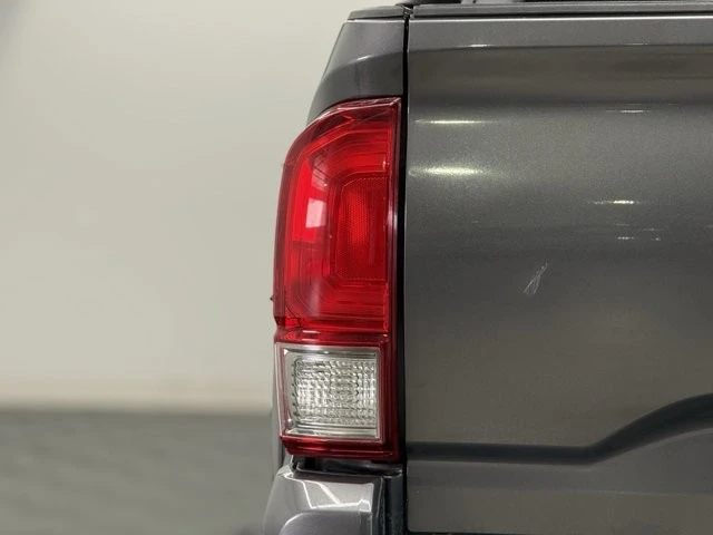 2017 Toyota Tacoma 3rd Gen - Image 9 of 12