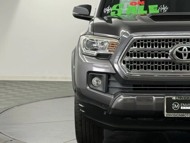 2017 Toyota Tacoma 3rd Gen - Image 4 of 12