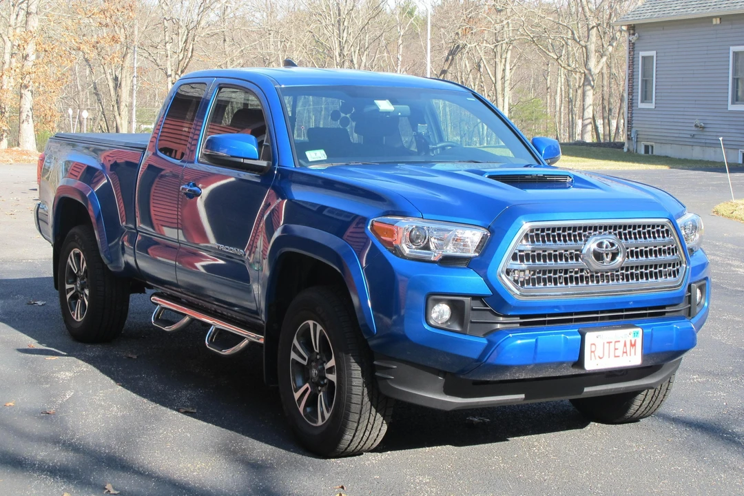 2017 Toyota Tacoma 3rd Gen - Image 3 of 31