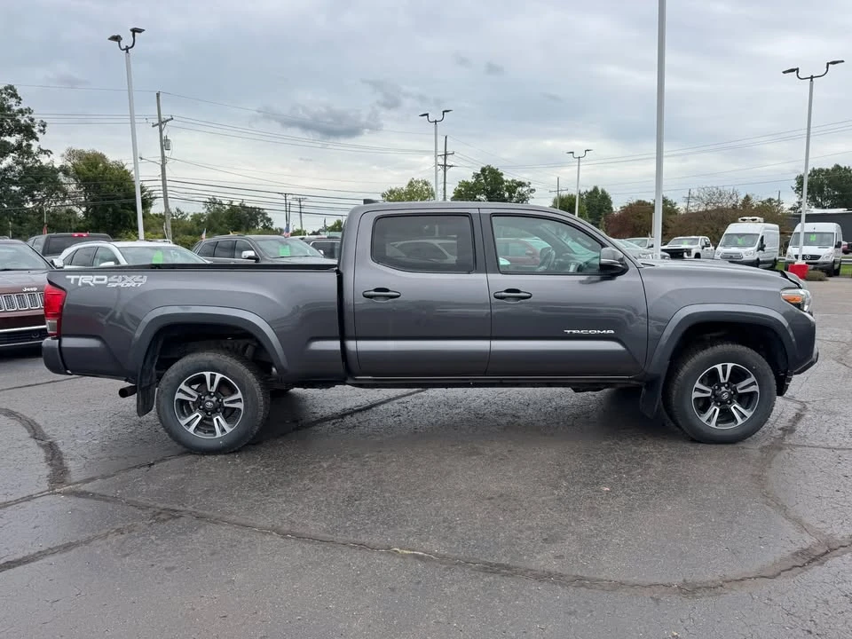 2017 Toyota Tacoma 3rd Gen - Image 6 of 17