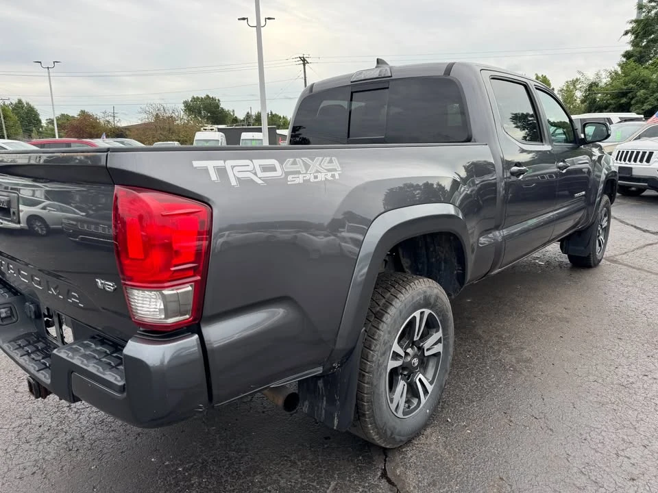 2017 Toyota Tacoma 3rd Gen - Image 9 of 17