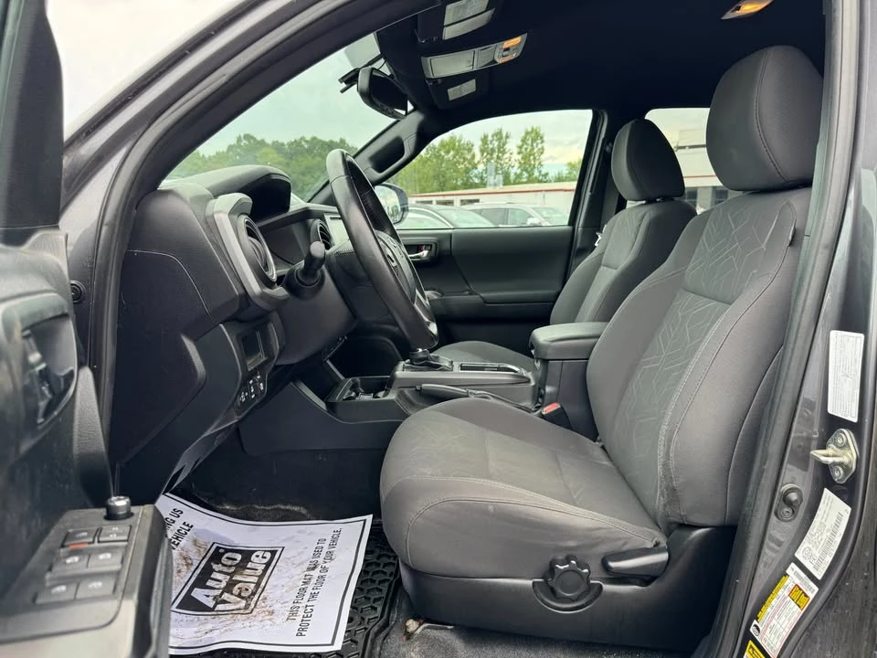 2017 Toyota Tacoma 3rd Gen - Image 13 of 17
