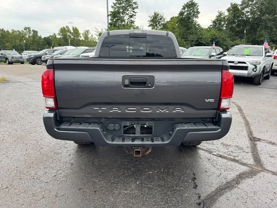 2017 Toyota Tacoma 3rd Gen - Image 4 of 17