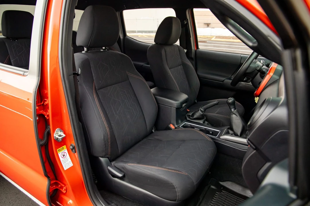 2017 Toyota Tacoma 3rd Gen - Image 4 of 7