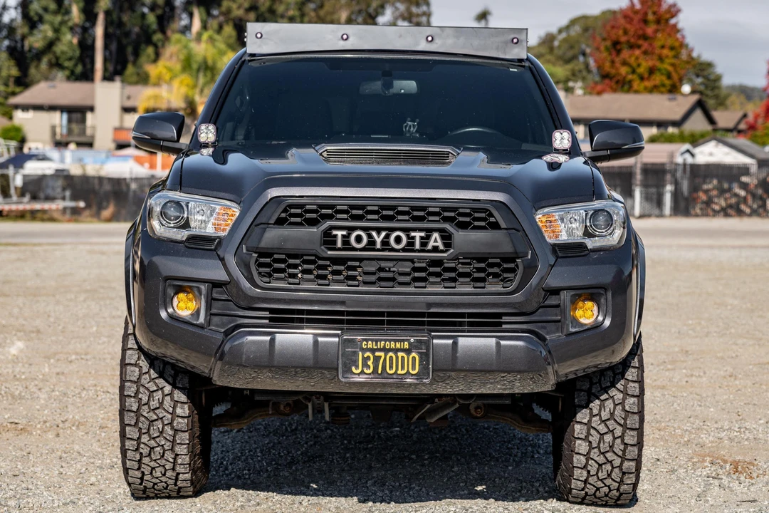 2017 Toyota Tacoma 3rd Gen - Image 2 of 31