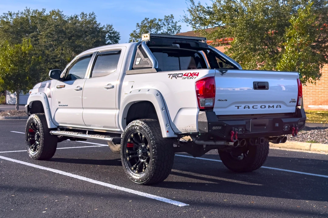 2017 Toyota Tacoma 3rd Gen - Image 4 of 31