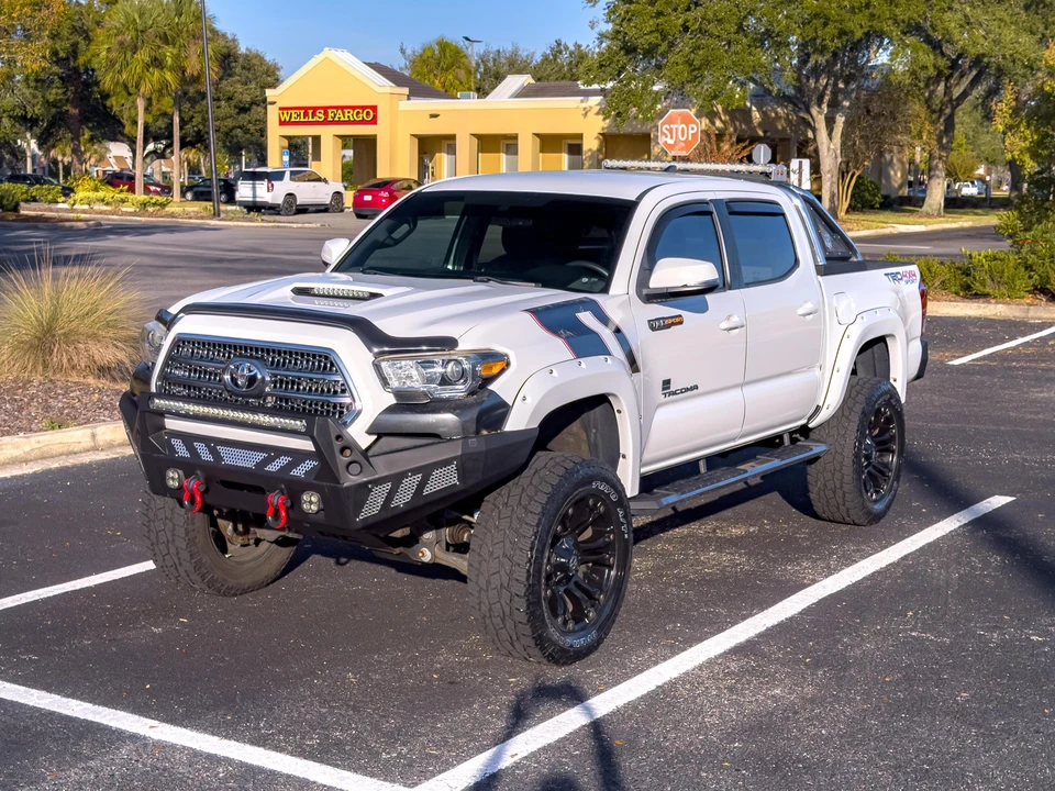 2017 Toyota Tacoma 3rd Gen - Image 8 of 31