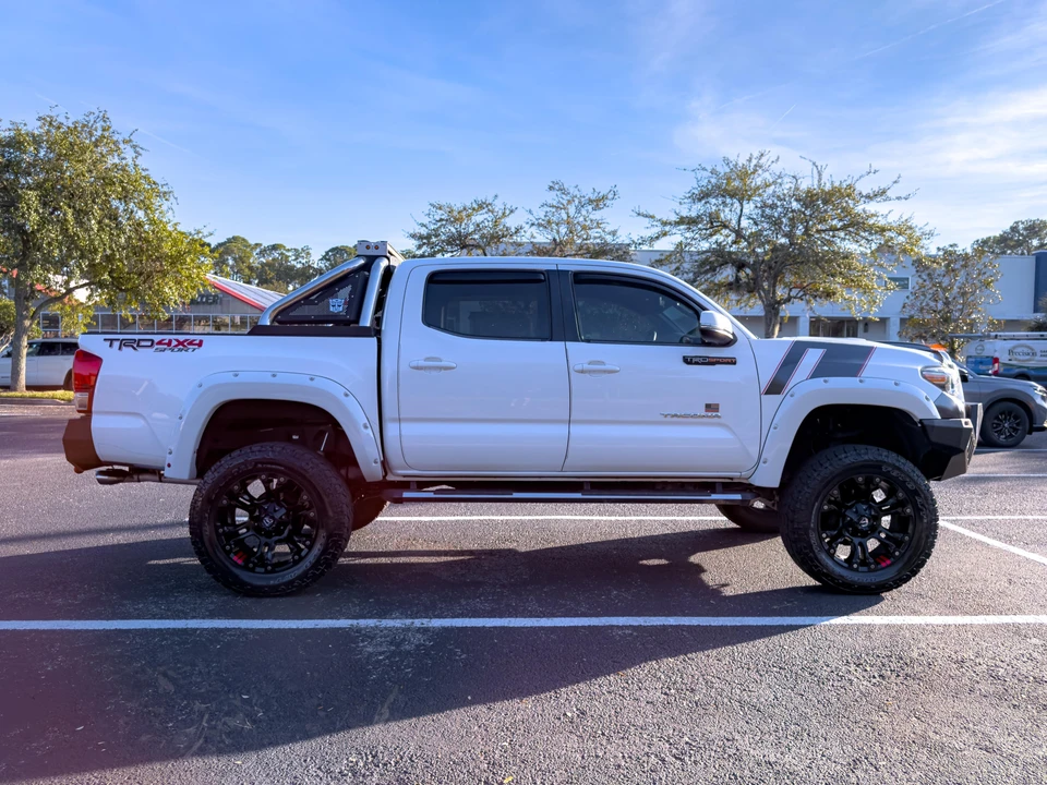 2017 Toyota Tacoma 3rd Gen - Image 13 of 31
