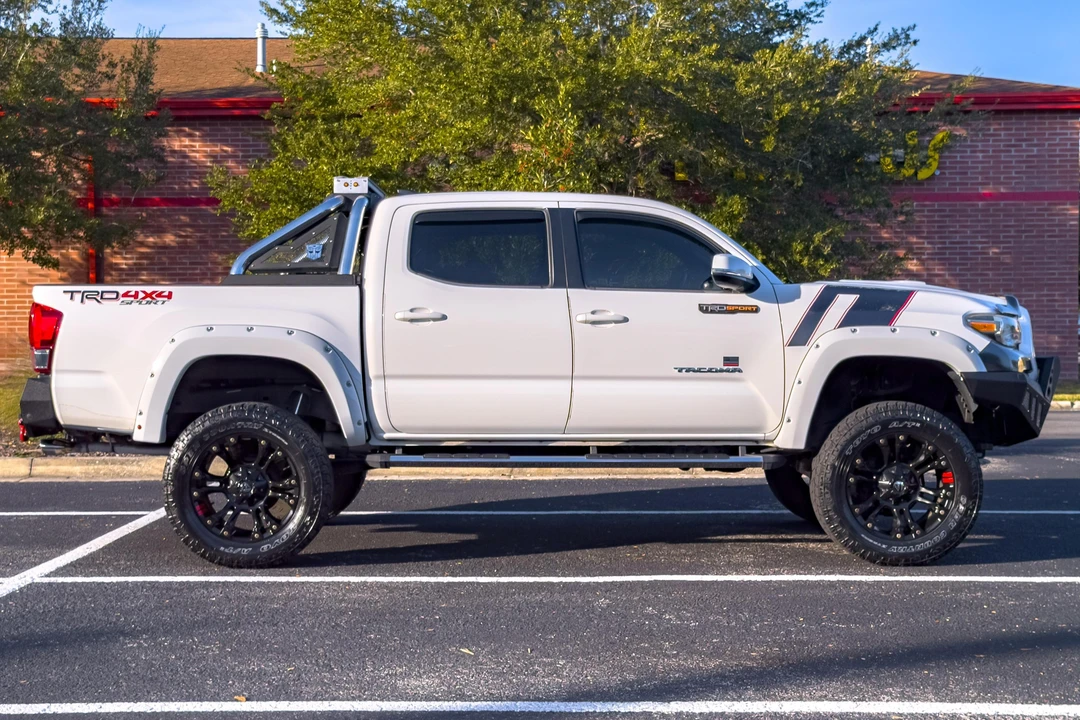 2017 Toyota Tacoma 3rd Gen - Image 3 of 31