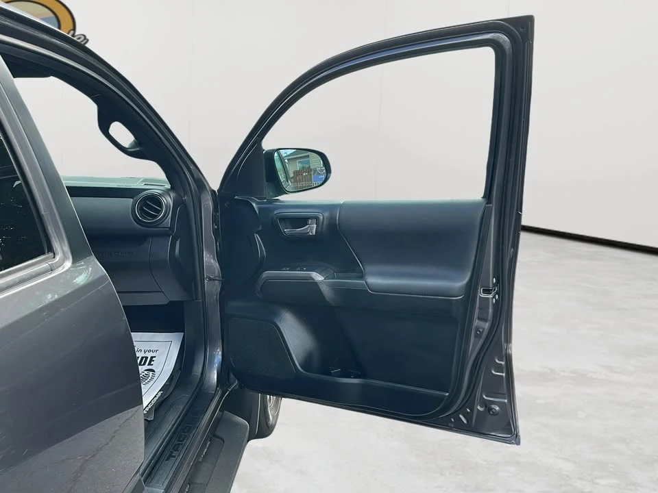 2017 Toyota Tacoma 3rd Gen - Image 20 of 20