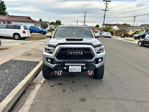 2017 Toyota Tacoma TRD Sport Pickup 4D 6 ft