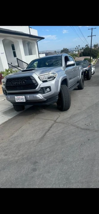2017 Toyota Tacoma 3rd Gen - Image 4 of 5