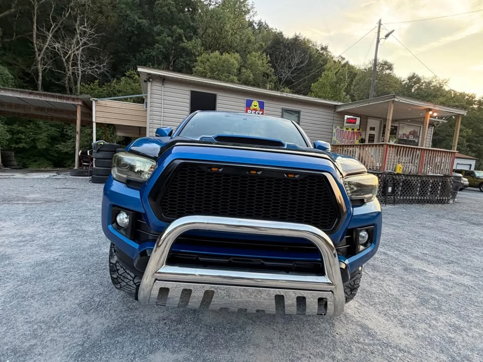 2017 Toyota Tacoma 3rd Gen - Image 3 of 20