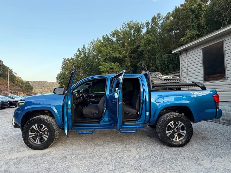 2017 Toyota Tacoma 3rd Gen - Image 9 of 20