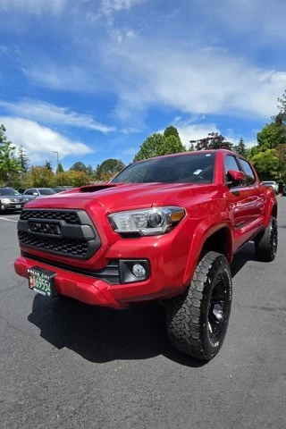 2017 Toyota Tacoma 3rd Gen - Image 4 of 17
