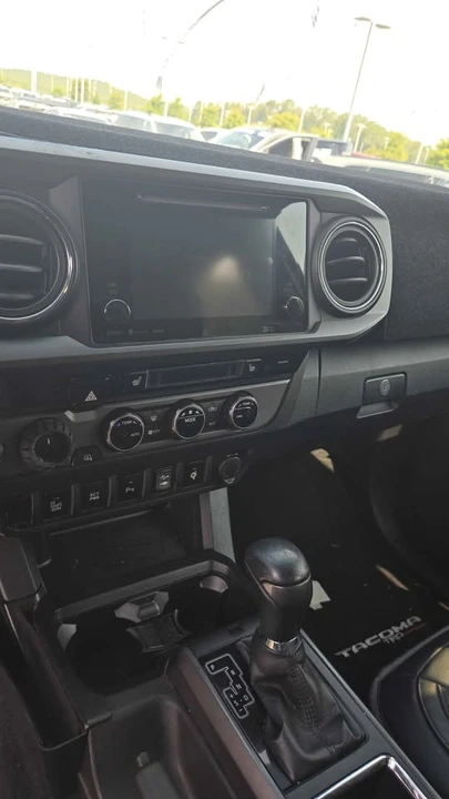 2017 Toyota Tacoma 3rd Gen - Image 5 of 7