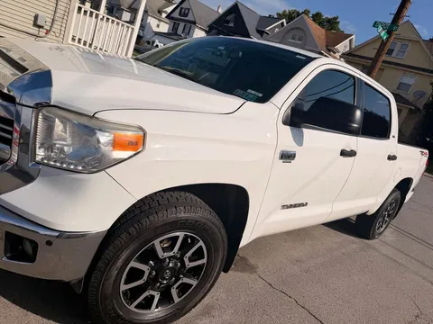 2017 Toyota Tundra CrewMax TRD Pro Pickup 4D 5 1/2 ft