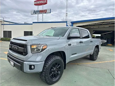2017 Toyota Tundra CrewMax TRD Pro Pickup 4D 5 1/2 ft