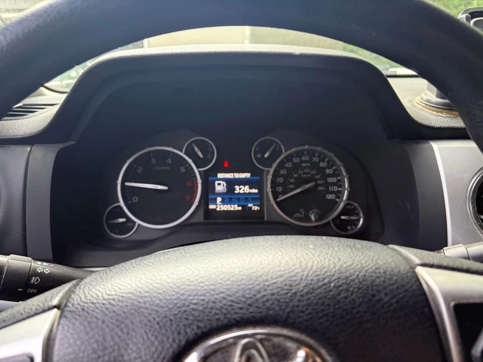 2017 Toyota Tundra 2nd Gen - Image 5 of 9