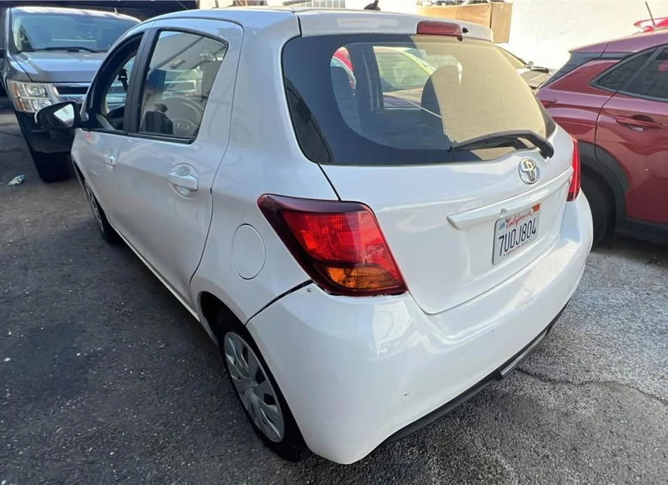 2017 Toyota Yaris - Image 3 of 6