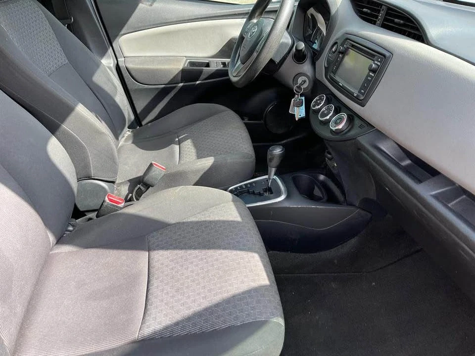 2017 Toyota Yaris - Image 14 of 16