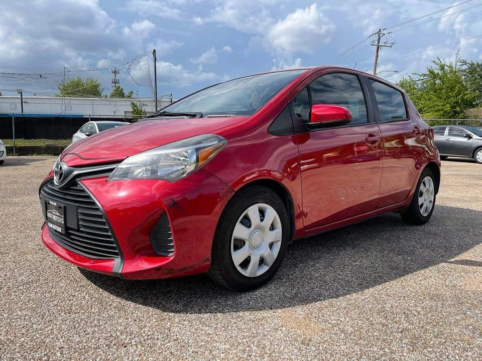 2017 Toyota Yaris - Image 9 of 16