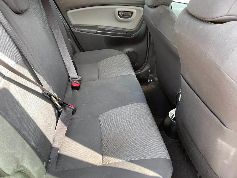 2017 Toyota Yaris - Image 13 of 16