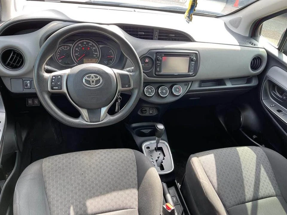 2017 Toyota Yaris - Image 12 of 16
