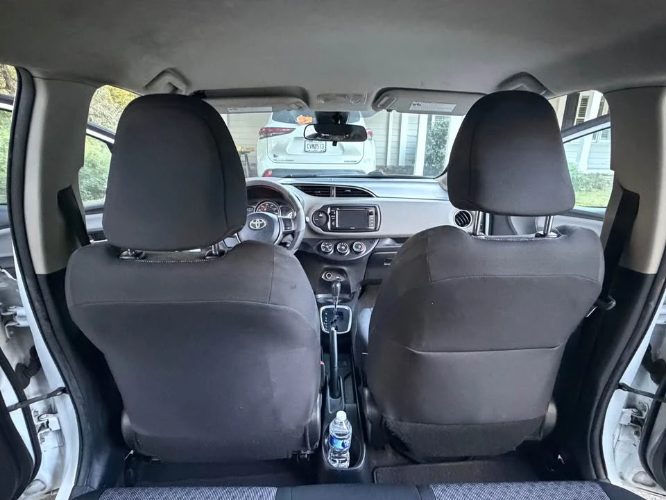 2017 Toyota Yaris - Image 12 of 12