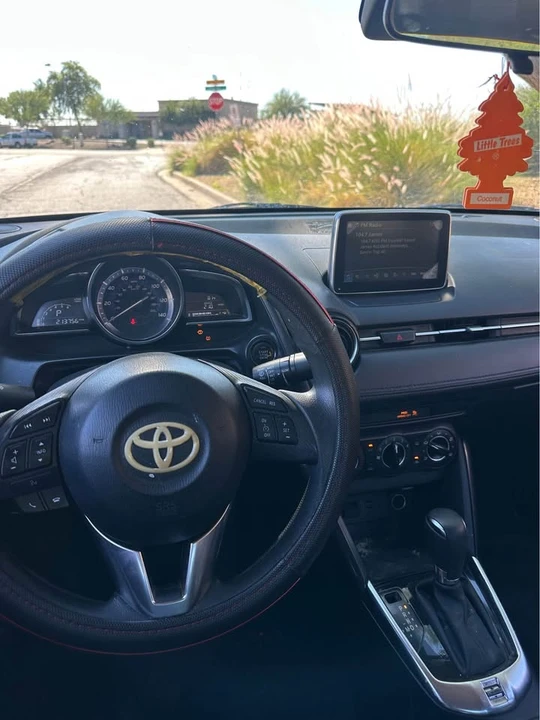 2017 Toyota Yaris - Image 6 of 6