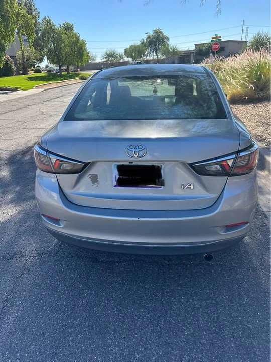 2017 Toyota Yaris - Image 3 of 6