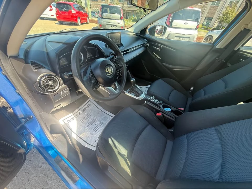 2017 Toyota Yaris - Image 7 of 10