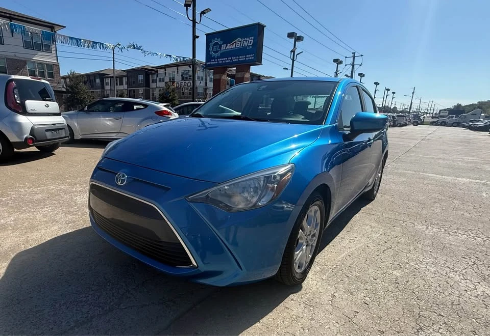 2017 Toyota Yaris - Image 3 of 10