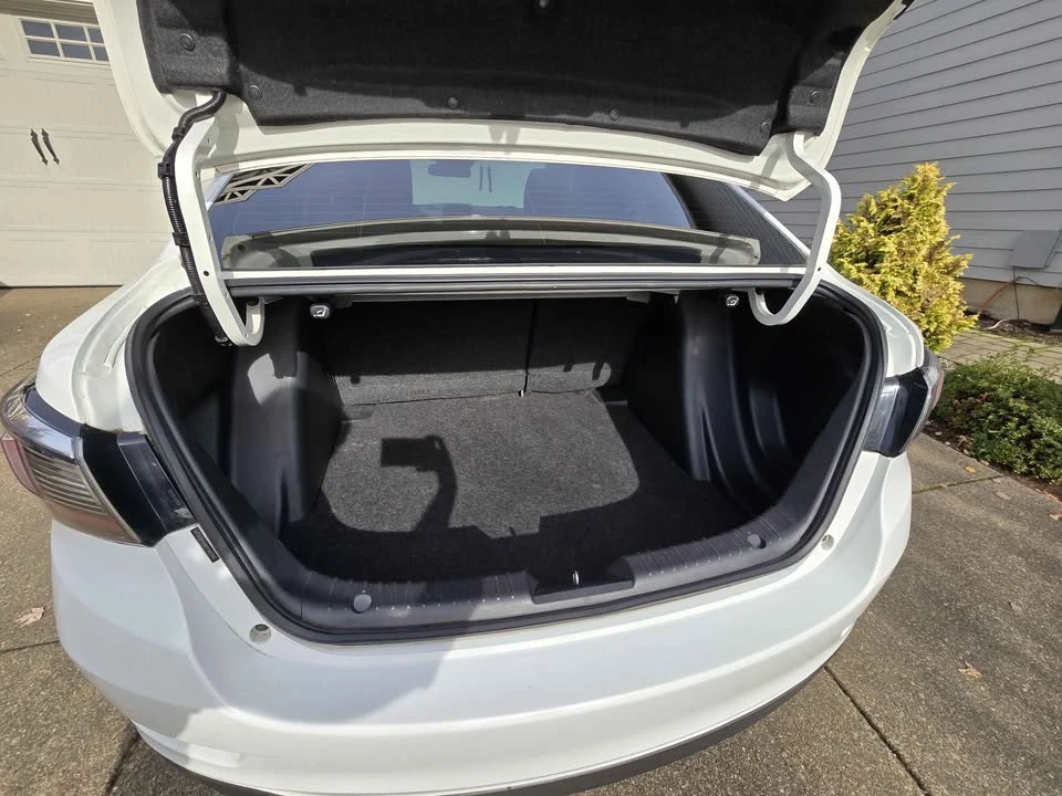 2017 Toyota Yaris - Image 5 of 10