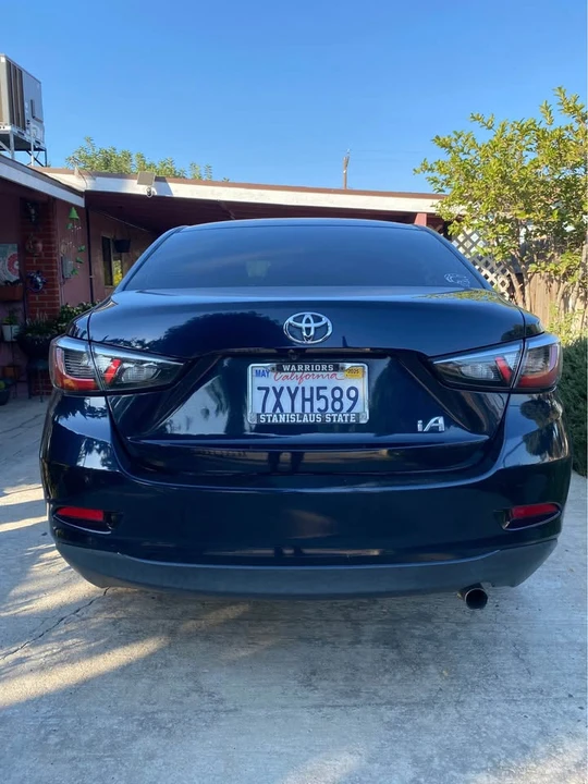 2017 Toyota Yaris - Image 11 of 11