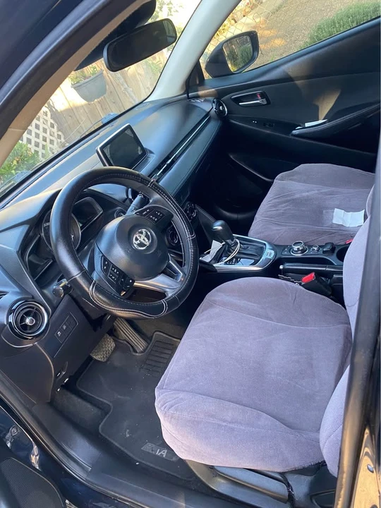 2017 Toyota Yaris - Image 5 of 11